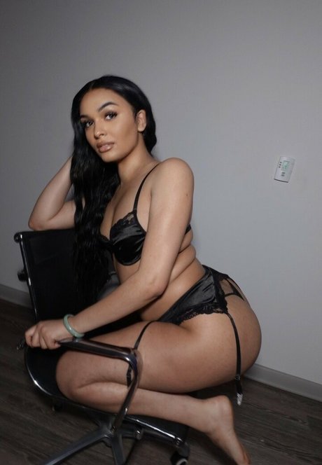 tsyazmin pornographic model gallery