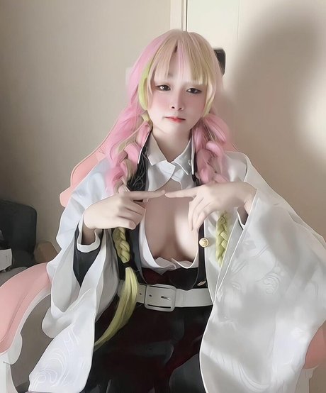 Gagiiixn sex model pics