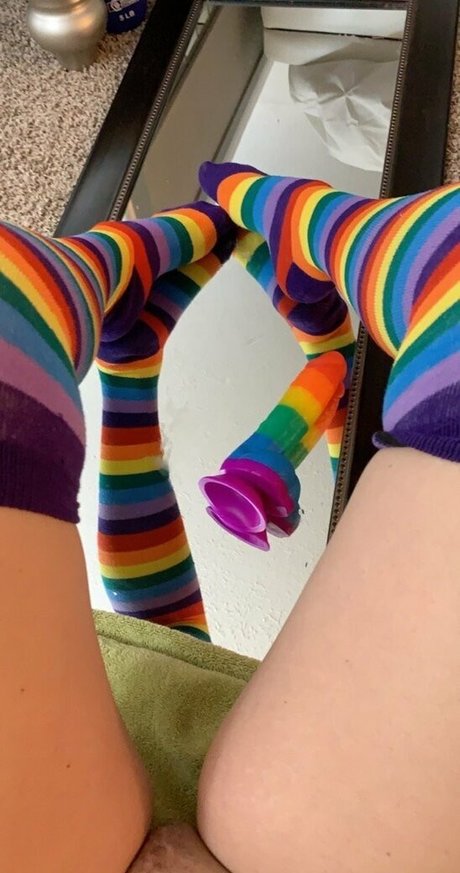 LoadsofLayla pornstar beautiful img