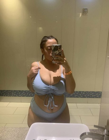 theolivebunny star hot img