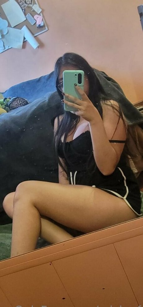 mich of pretty model pic