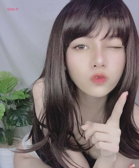 Violet Airis profile pic