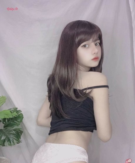 Violet Airis nudes actress image