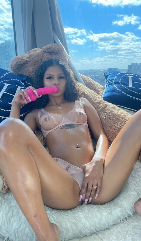 its pocahontas profile pic