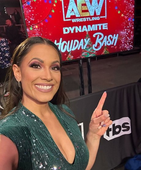 AEW Dasha Kuret model erotic galleries