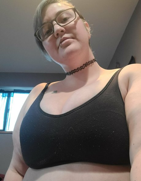 gothrosie erotic star pictures