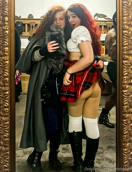 britishpixie art model photo