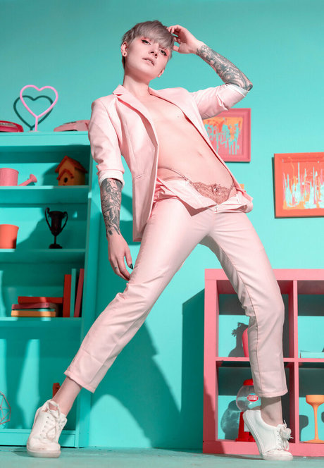 freepoisonne pornstar sexy pictures