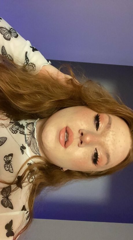 tragedyann sexy actress photo