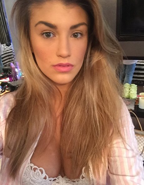 redhead trans onlyfans beautiful naked pic