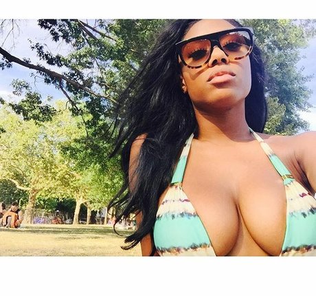 Vivi Panamera erotic actress photo