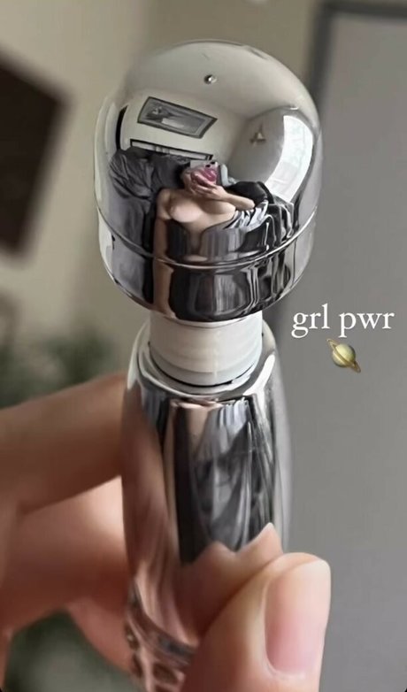 Ivianna Aria beautiful model pics