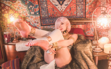 Hatori_ model naked pic