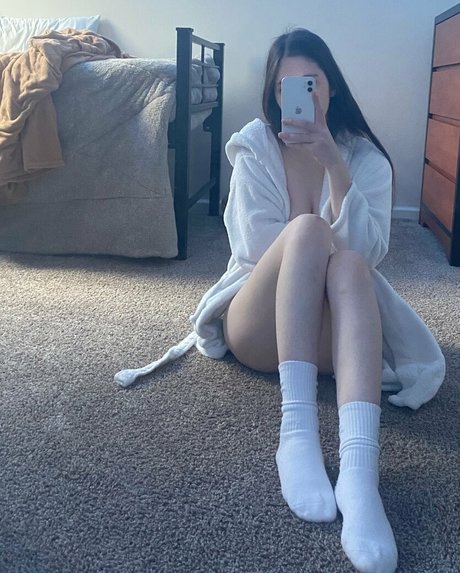 freebaddie naked star images