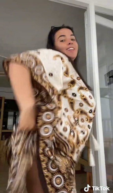 Anneris18 naked actress img