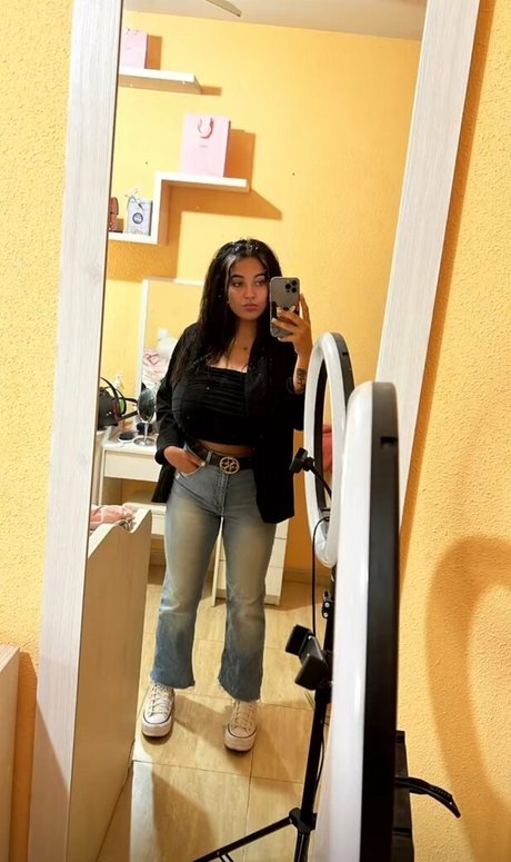 Anneris18 pornstar pretty pics