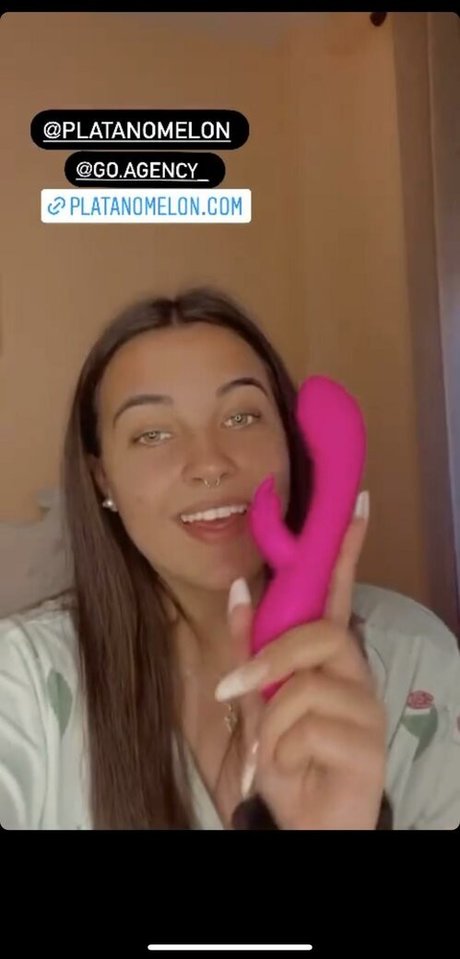 Anneris18 pornstar adult photos