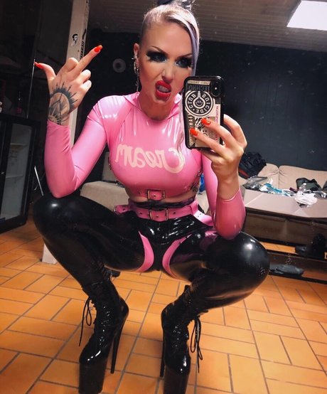 My Little Vronie beautiful model photo