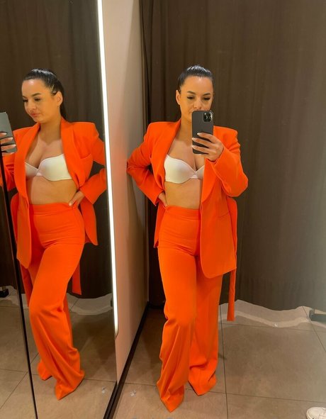 paola only adult model pics