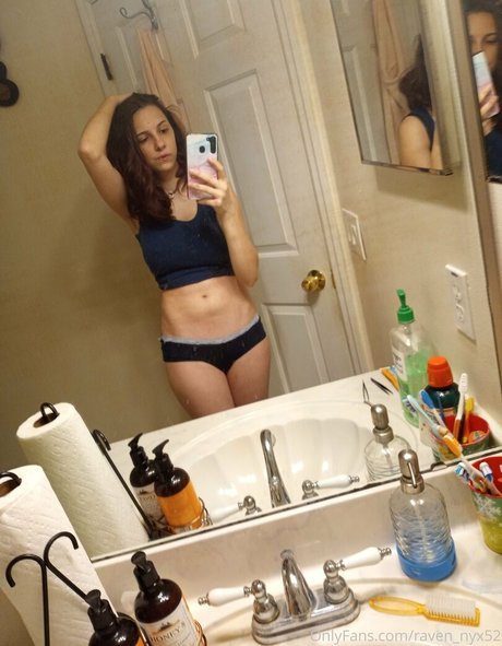 raven nyx52 pornstar erotic images