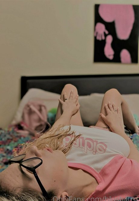 blush lust beautiful model photos