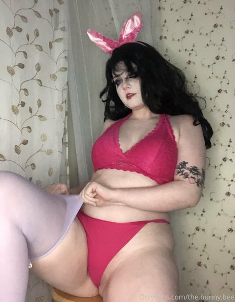 The bunny bee nice model photo