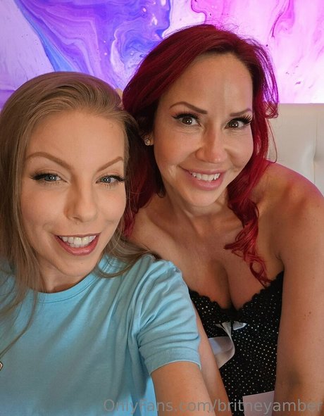 britneyamber model hd pic