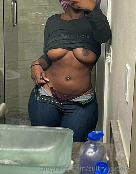 sultry nicole1 model nudes pictures