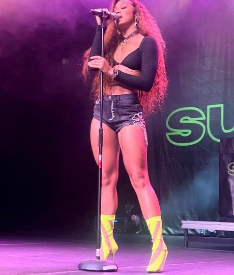 Jilly Anais star nice img