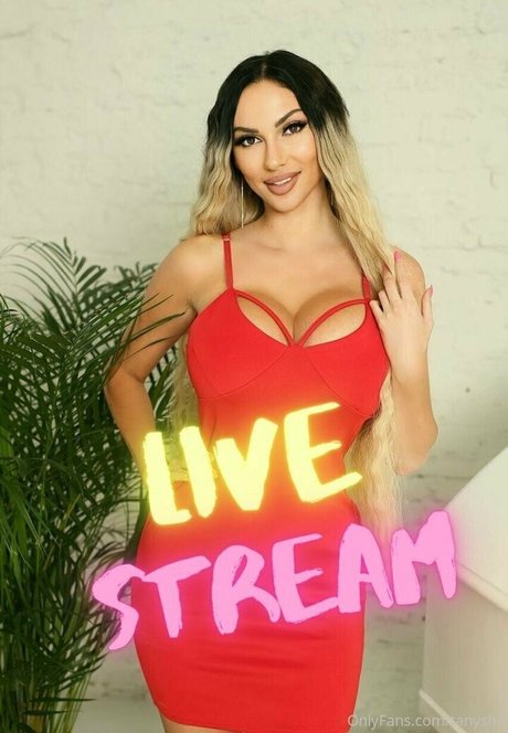 hottanuysha nude actress image