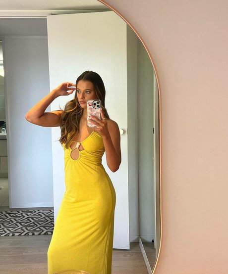 Taya Brooks top actress pics