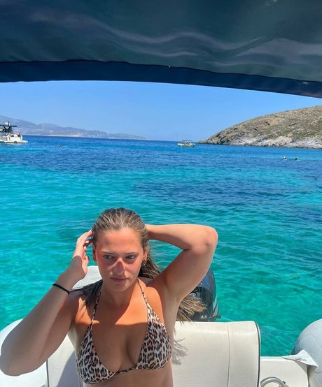 Taya Brooks star nudes galleries