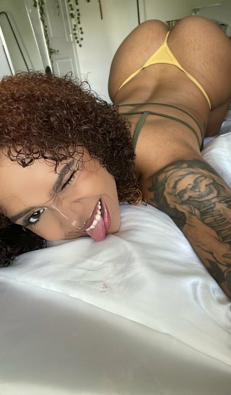 imsadtrin pornstar hd picture