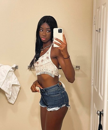 Luhmulaa pornstar high quality pic