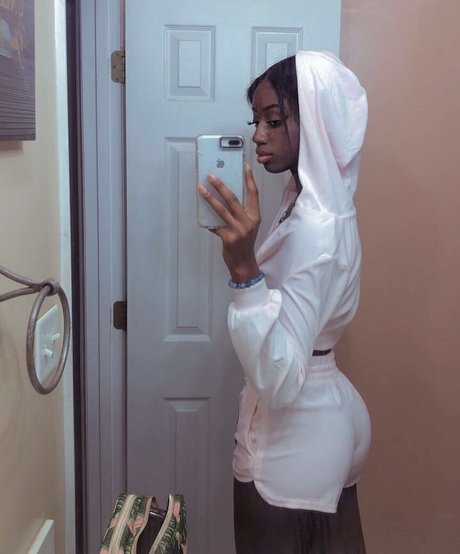 Luhmulaa art star photos