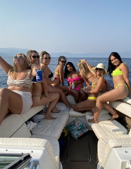 solo onlyfans beautiful picture