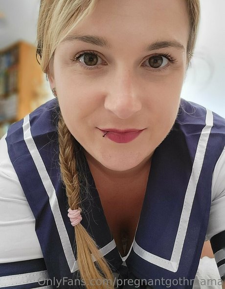 pregnantgothmama hd star photo