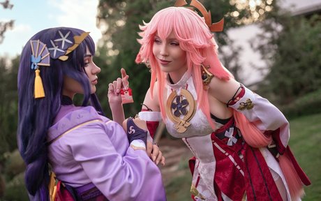 Alcololi beautiful actress img