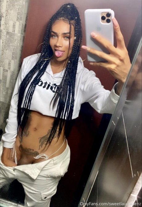 Laura Saenz xxx actress images