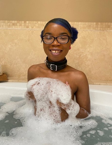 thenovapandafree model beautiful galleries