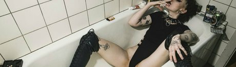 LittleDemonWitch adult model pic