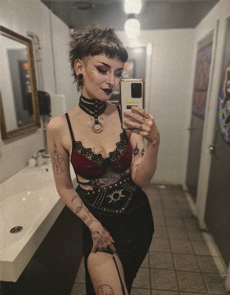 LittleDemonWitch pornstar best image