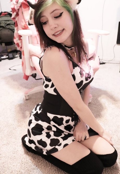 Bunimilk pornstar art gallery