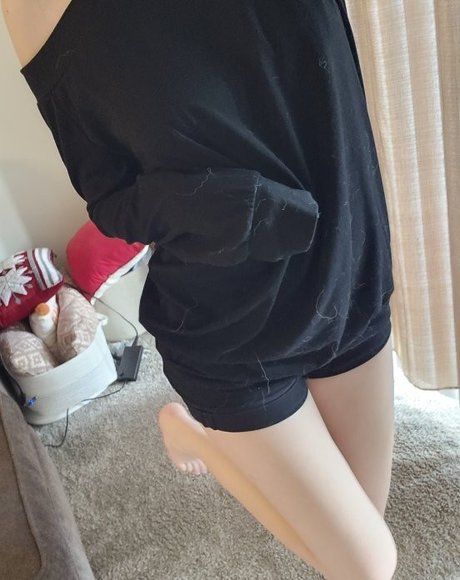 Bunimilk naked model galleries