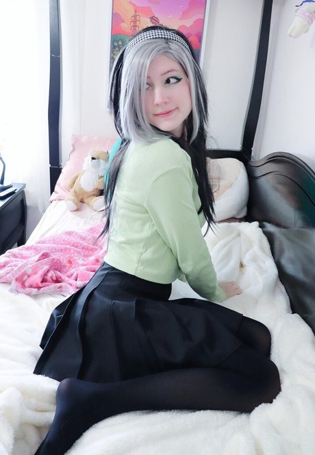 Bunimilk sexy actress pics