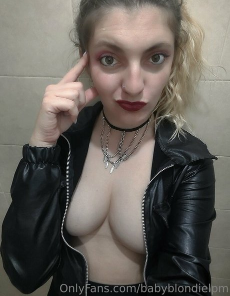 babyblondielpm model perfect photo