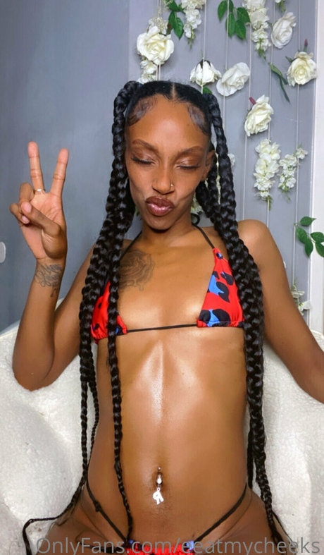 allucaneatwoo pornstar top gallery