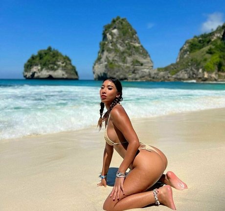 miyalifestyle hd model image