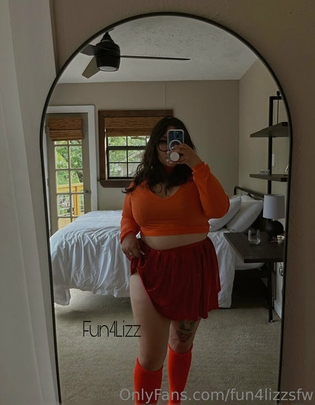 fun4lizzsfw star exclusive image