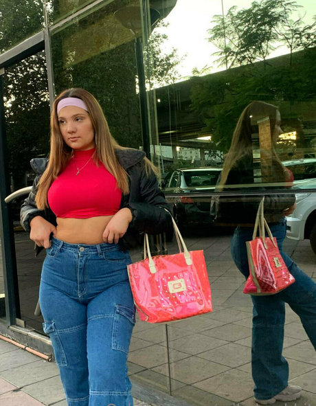 miladyrabbit beautiful actress img